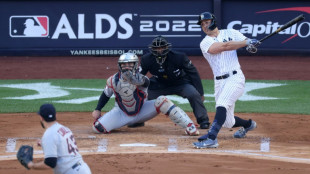 New York Yankees advance as Cleveland downed