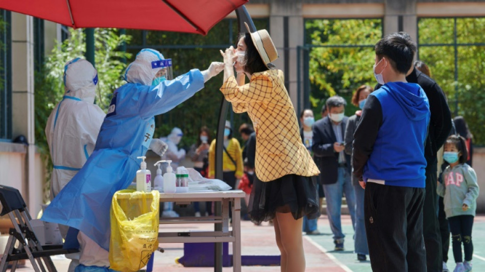 Shangh&aacute;i reporta m&aacute;s muertes al subir contagios de covid-19