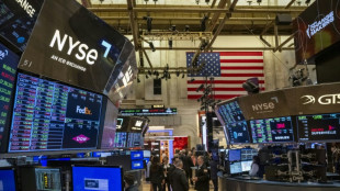 Apr&egrave;s un mauvais d&eacute;part, Wall Street termine en petite hausse