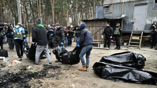 Ukraine: nouvelles sanctions contre Moscou, accus&eacute; d'avoir commis des "crimes de guerre"