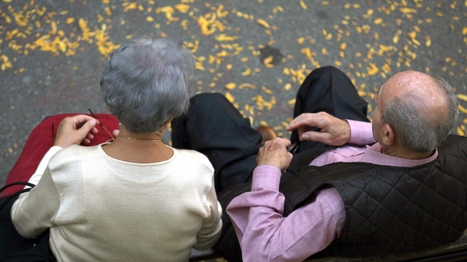Inps, pensioni previdenziali donne inferiori del 34% rispetto a uomini