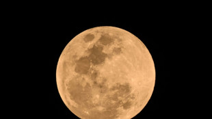 La Lune se pare de rouge lors d'une &eacute;clipse totale