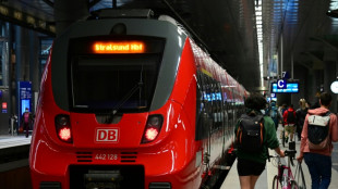 Neun-Euro-Ticket f&uuml;hrt auch im Juli zu deutlicher Zunahme von l&auml;ngeren Zugreisen