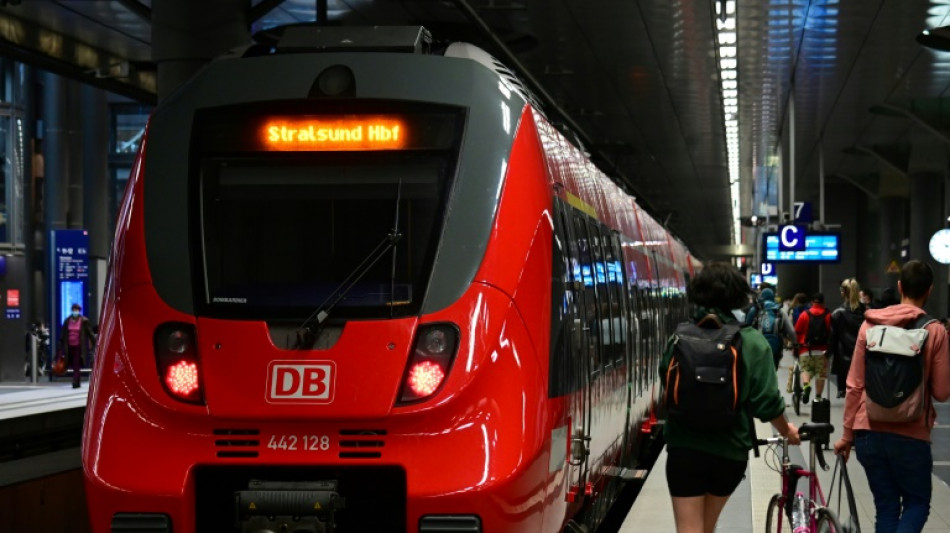 Verkehrsunternehmen stehen f&uuml;r Start des Deutschlandtickets zum 1. Mai bereit