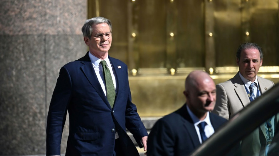 'Ainda não' há negociações tarifárias com a China, diz secretário do Tesouro dos EUA