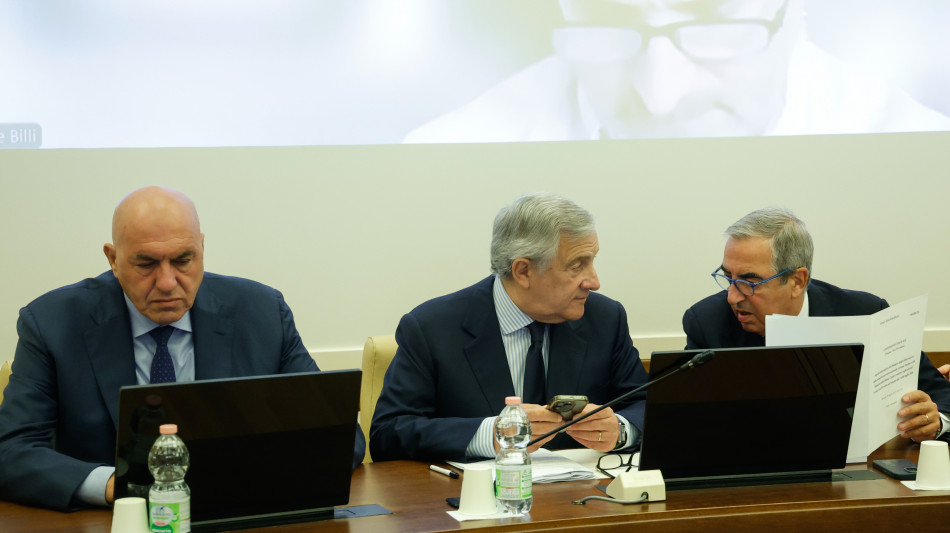 Tajani, abbiamo deciso di chiedere Safe per 14,9 miliardi