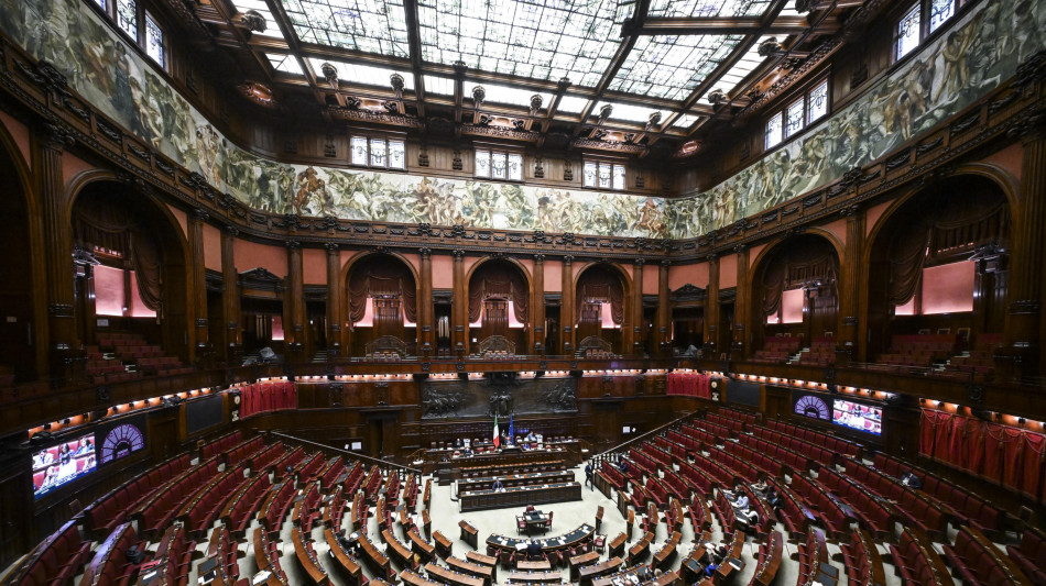 Via libera della Camera al piano casa, 165 s&igrave;