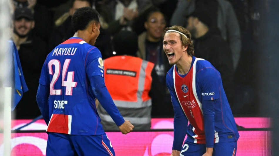 Godts stars as PSG beat Lyon to go top of Ligue 1