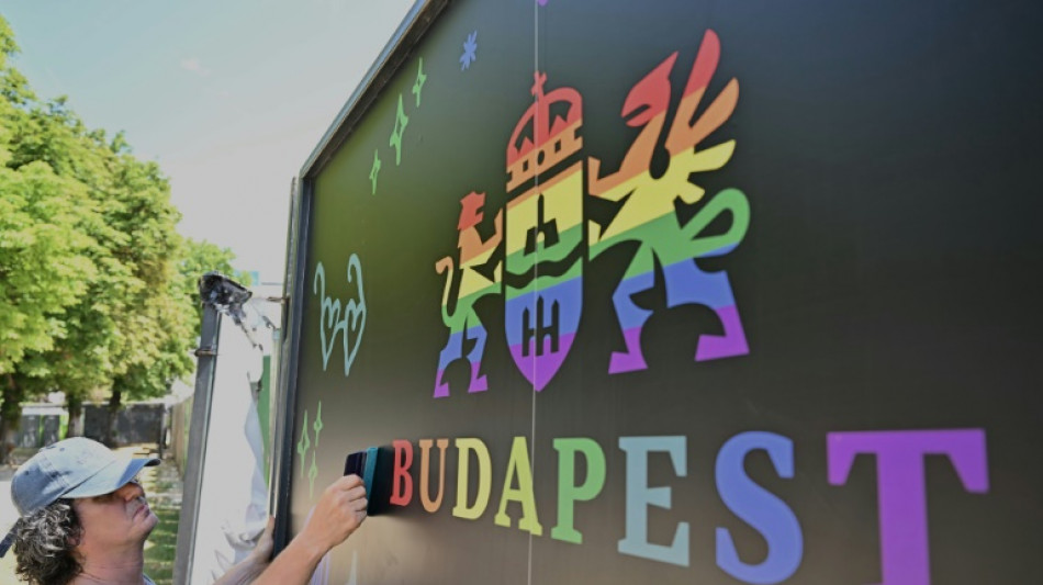 A Budapest, une marche des fiert&eacute;s qui tourne au bras de fer avec Orban