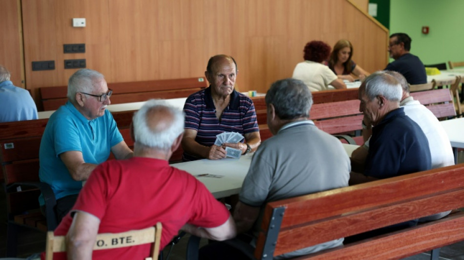 Inc&ecirc;ndios devastam uma Espanha envelhecida