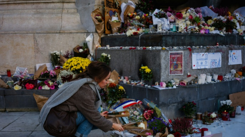 Francia recuerda a las v&iacute;ctimas de los atentados yihadistas de Par&iacute;s diez a&ntilde;os despu&eacute;s
