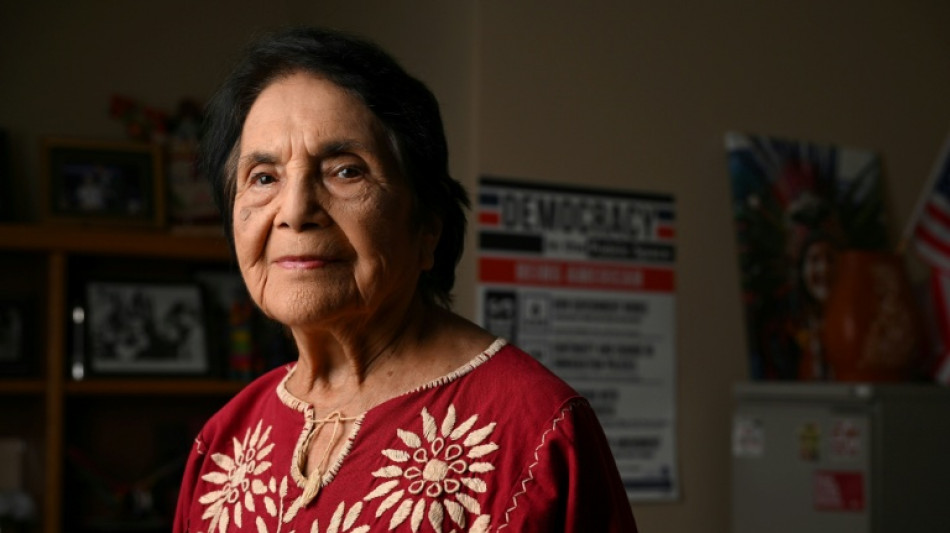 L&iacute;der sindical Dolores Huerta insta a movilizarse contra Trump en EEUU