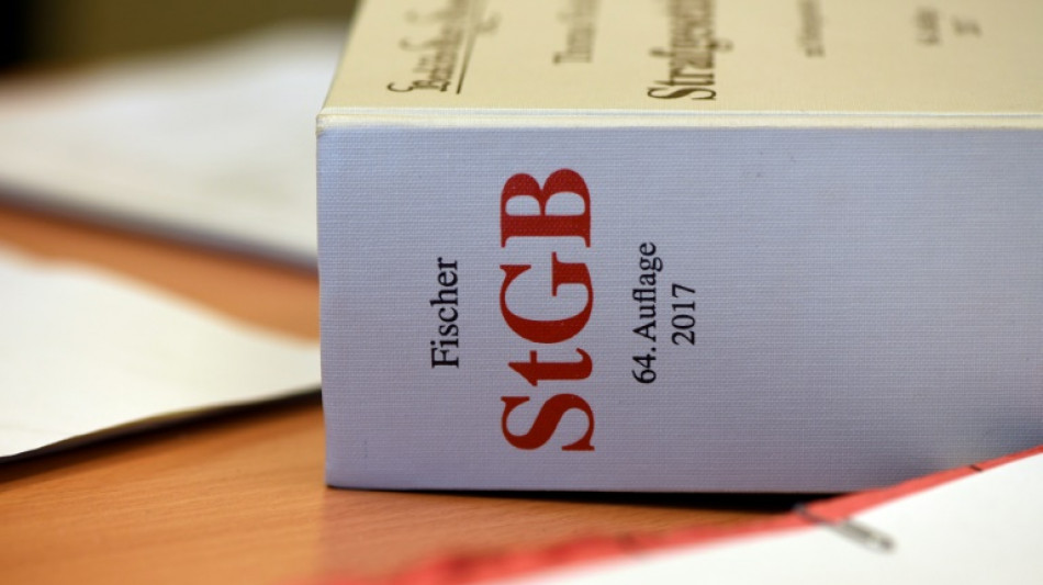 Geldstrafe f&uuml;r Weitergabe gef&auml;lschter Corona-Impfp&auml;sse in Hessen