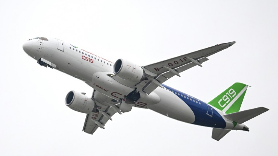 Le concurrent chinois de l'A320 pr&eacute;sent&eacute; au public