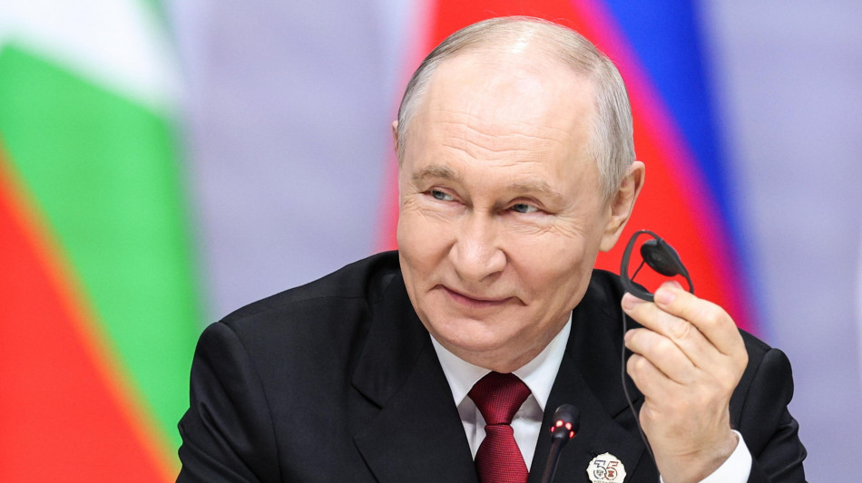 Cremlino, 'Putin e Lukashenko discuteranno delle minacce di Zelensky'