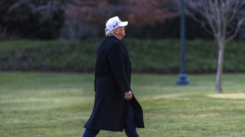 Reuters, 'possibile intervento militare Usa in Iran entro 24 ore'