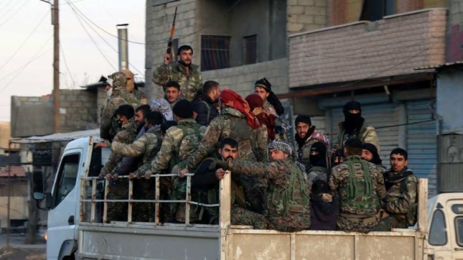Las fuerzas kurdas persiguen a yihadistas tras el ataque a una prisi&oacute;n en Siria