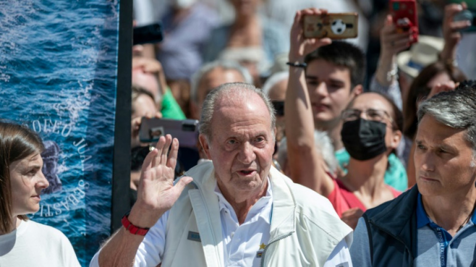 Primera aparici&oacute;n p&uacute;blica en Espa&ntilde;a de un Juan Carlos I debilitado