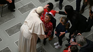 El papa Francisco pide el fin de las violencias en Per&uacute;