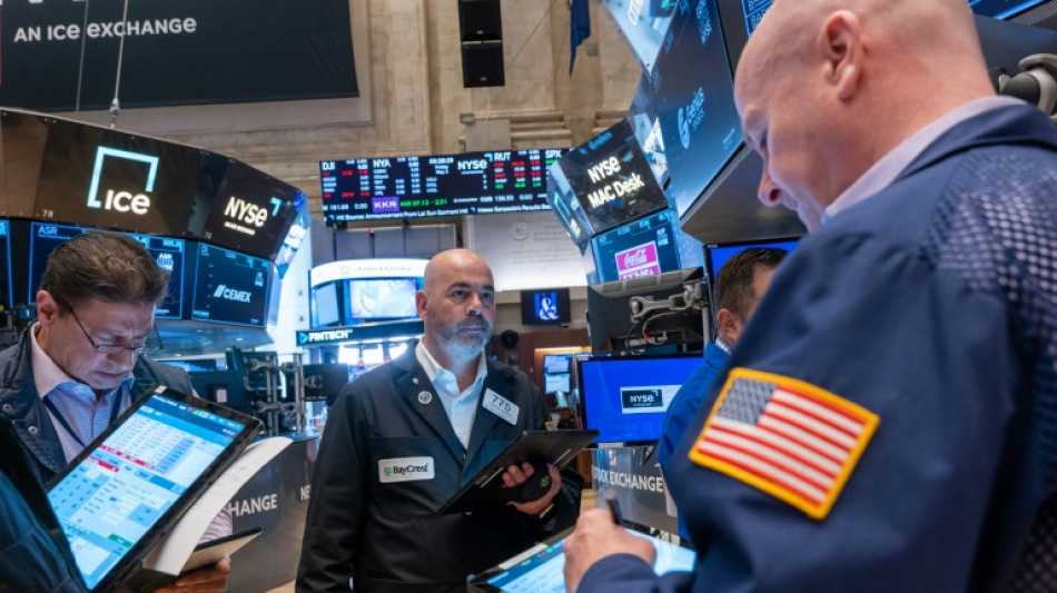 Wall Street &eacute;volue &agrave; des records apr&egrave;s une inflation ralentie