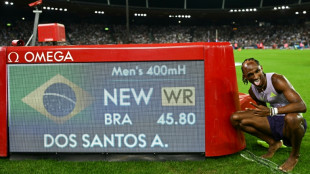 Athl&eacute;tisme: le Br&eacute;silien Alison Dos Santos bat le record du monde du 400 m haies