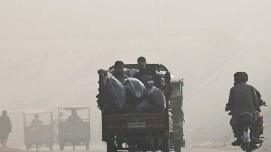 Segunda ciudad de Pakist&aacute;n registra contaminaci&oacute;n 40 veces superior al l&iacute;mite de la OMS