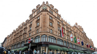 Tr&ecirc;s ex-funcion&aacute;rias da Harrods acusam um terceiro irm&atilde;o de Al Fayed de abuso sexual