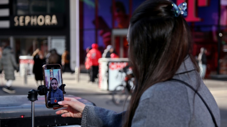 "Plus tristes que choqu&eacute;s", les cr&eacute;ateurs de contenus de TikTok se pr&eacute;parent &agrave; sa possible disparition