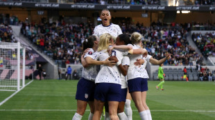 USA and Mexico into women's Gold Cup semis with wins