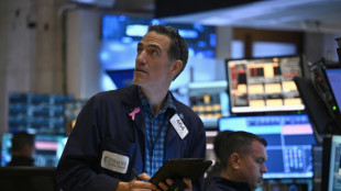 Wall Street ouvre en baisse apr&egrave;s une mauvaise surprise sur l'inflation