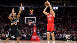 NBA: San Antonio se saborde &agrave; Houston, Wembanyama maladroit