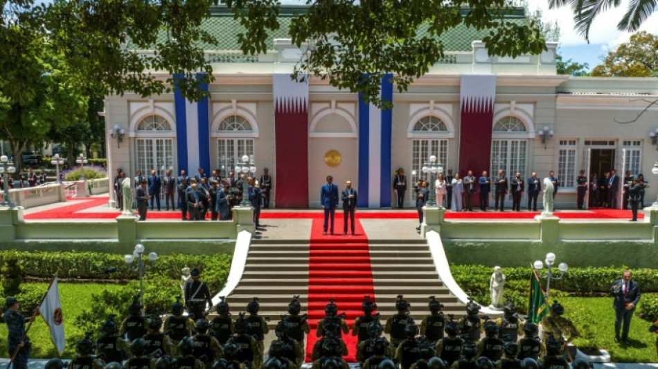 Bukele recibe en El Salvador al emir de Catar y firman acuerdos de cooperaci&oacute;n