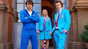 Love Me Love Me, il nuovo young adult e romance-triangle