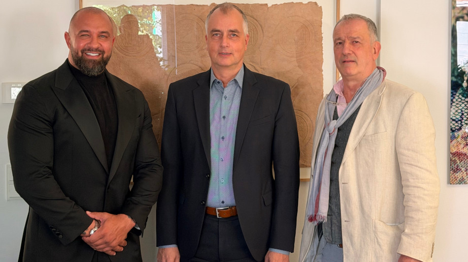 Alex Bodi a prof. dr. Stefan Haupt se dohodli na spolupr&aacute;ci na legend&aacute;rn&iacute; uměleck&eacute; sb&iacute;rce v Rumunsku